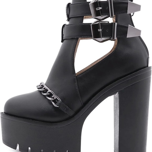GDGYDH Black High Heel Platform Boots for Women with Chain & Chunky Heels - Picture 9 of 11